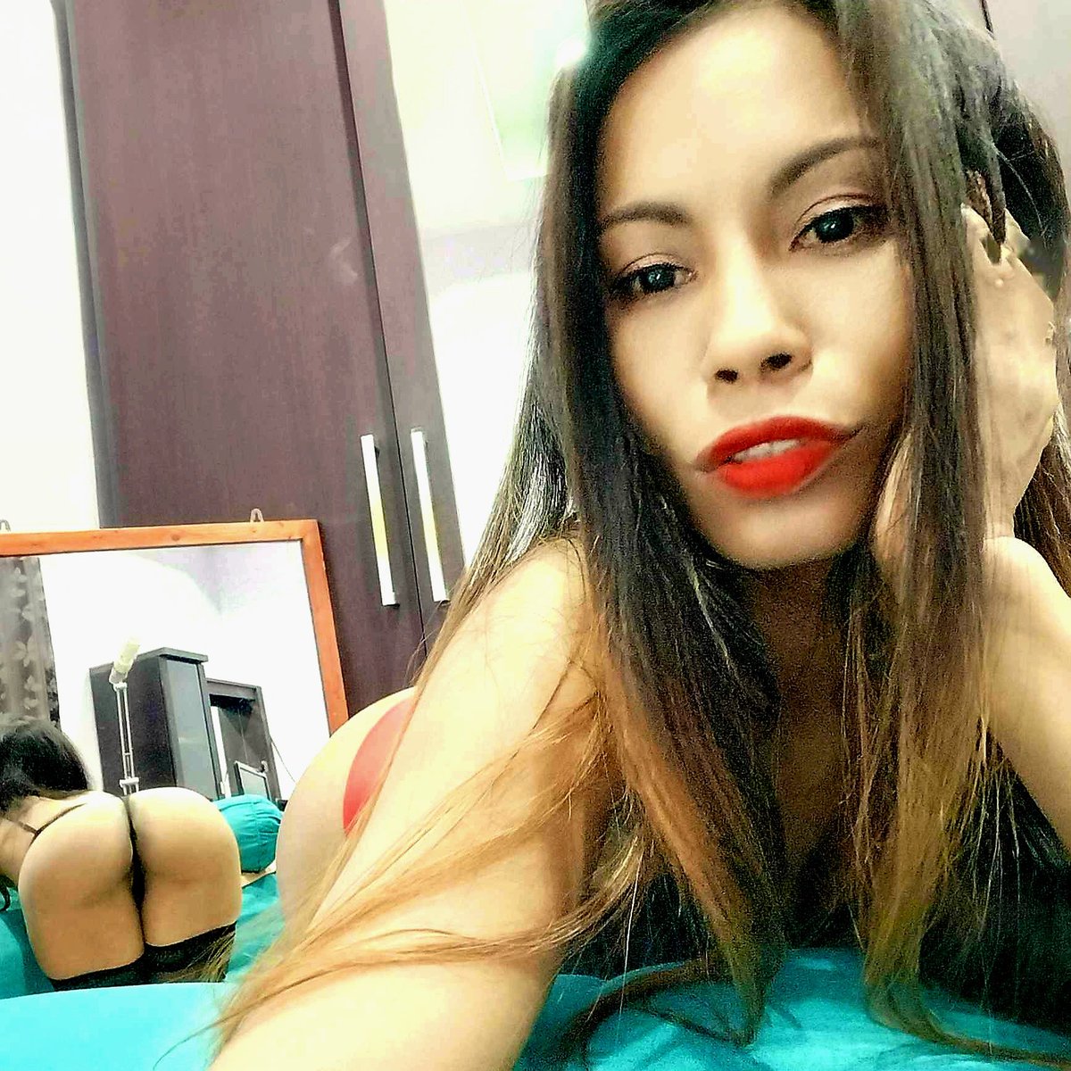 If you like the view come find me because I'm ready to play with you 😘