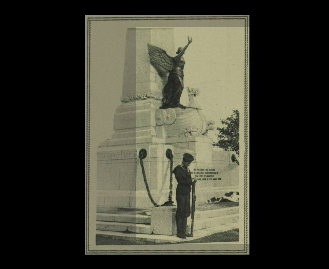 GreenockLassie's tweet photo. #GreenockHistory #GreenockWarMemorial #WellPark #PortGlasgowExpress 

Unveiling of Greenock War Memorial

Port Glasgow Express, 3 October 1924

More here https://t.co/LGoJqrAfAJ