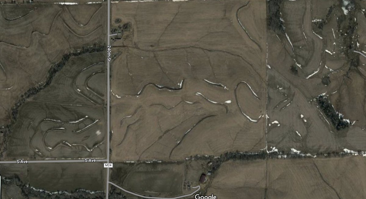 EmmaSchmit94's tweet photo. Summit's lawyer is an absolute scoundrel. He implied that a landowner refused mail from Summit, putting the lack of communication on the landowner. The truth is that Summit sent it to a random address that doesn't even have a mailbox! Absolutely ridiculous. https://t.co/IRz5araahm