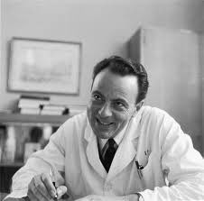 La reconnaissance que le comité Nobel a décerné hier à Katalin Karikó et Drew Weissman est l’occasion de saluer la mémoire de François Jacob, co-découvreur de l’ARN messager, prix Nobel, Compagnon de la Libération. Une immense figure de la science. Une immense figure tout court.