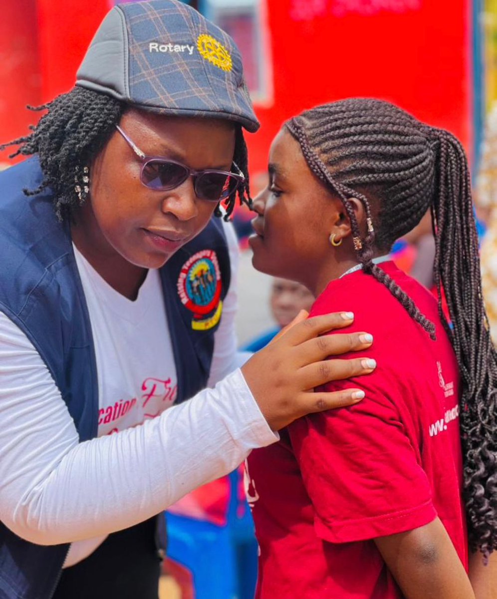 AkirorHope's tweet image. When I say that @nankunda20  listens to all Girlchild issues, this is what I mean. She is a mother to many and deserves to be celebrated in every way.
@RaisingTeensUg1  never gets tired of hearing teenagers' problems
#Alwaysatyourservice
#TeamServiceEUG
#GoForMore