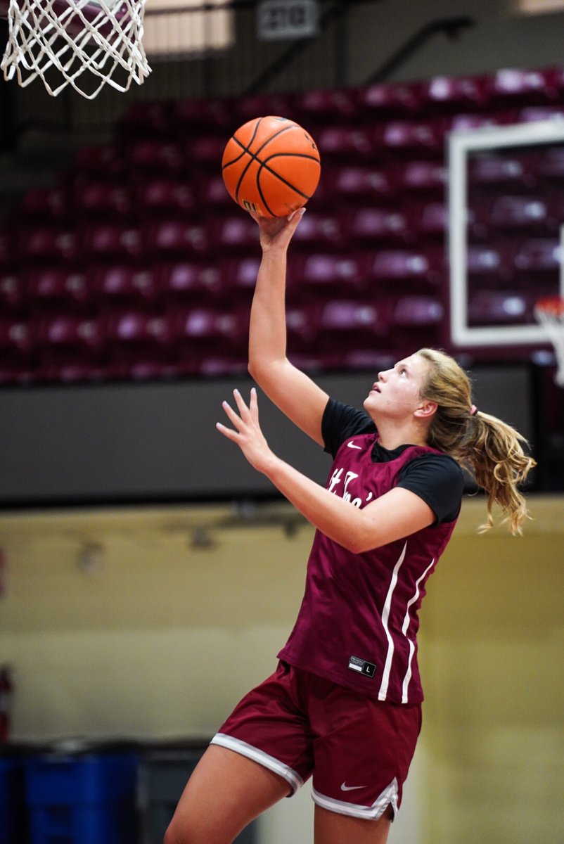 SJUHawks_WBB's tweet photo. year 3 for TB 🔜

#THWND https://t.co/CZcUFz9NDw