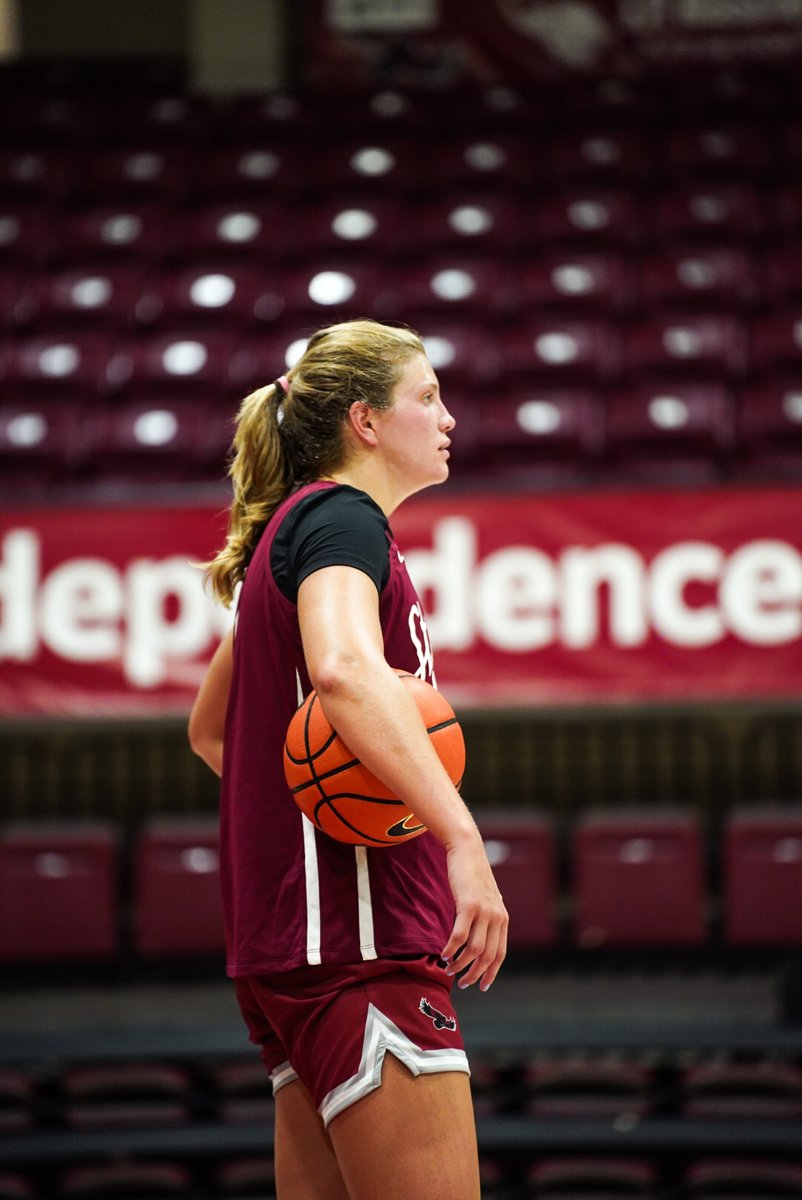 SJUHawks_WBB's tweet photo. year 3 for TB 🔜

#THWND https://t.co/CZcUFz9NDw