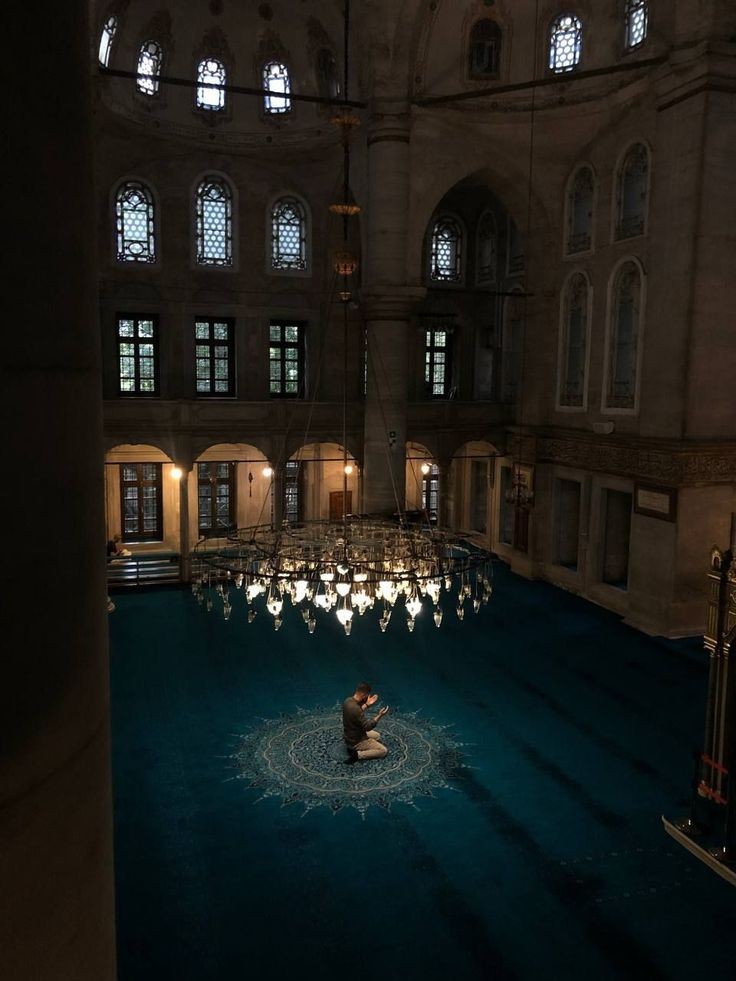 “Rabbim! Benim gönlüme genişlik ver. Benim işimi kolaylaştır.”

 (Tâhâ Sûresi, 25-26)