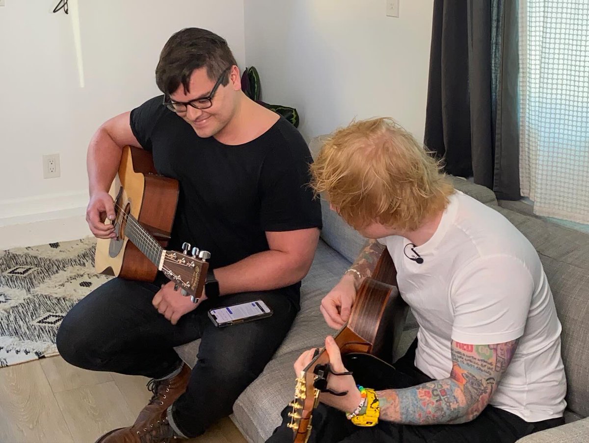 johnturri_'s tweet photo. Life is beautiful. Shout out to my mom for making this happen. #dream #edsheeran #edhq #tinglyteds https://t.co/9zUFM2IIcQ