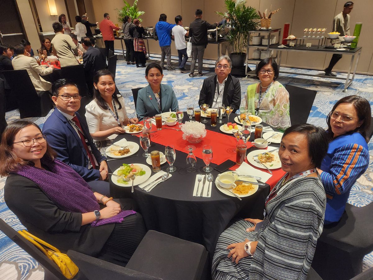 HumphreyProgram's tweet photo. Our Global Policy Dialogues are having big impacts on the attendees. #HumphreyAlum Noemi Silva reflects on her enriching experience in Manila: “It was a privilege to engage with fellow Humphrey alumni. The discussions left me with a renewed sense of purpose #GlobalPolicyDialogue https://t.co/GnlR54EK7T