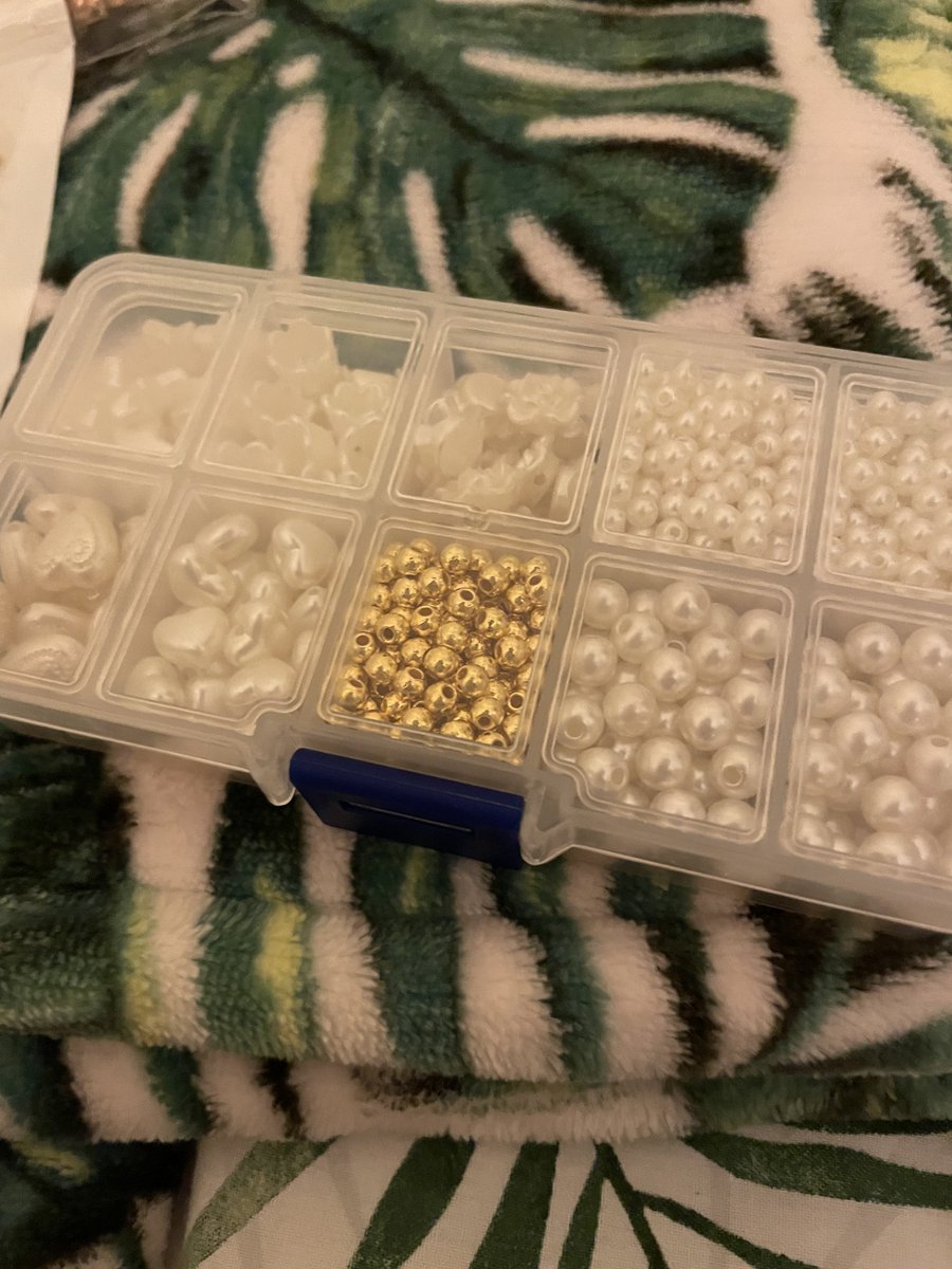 DricoMonster's tweet photo. Beads haul! #loreennation https://t.co/avHMPEMGx7