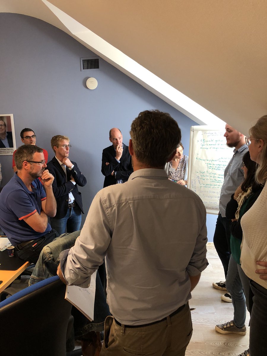 Très riche ✨2ème atelier AMI de rencontres🤝 &amp; aide à l’émergence 🎉d’expé. numériques pour la gestion de l’eau 💦 &amp; l’énergie ⚡️. 
8 interco 2 Syndicats mixtes 7 partenaires d’appui. 
Vivement l’atelier 3 pour enrichir les projets…
Merci <a href="/GrandArras/">Com. Urbaine Arras</a> pour le bon accueil 👌.