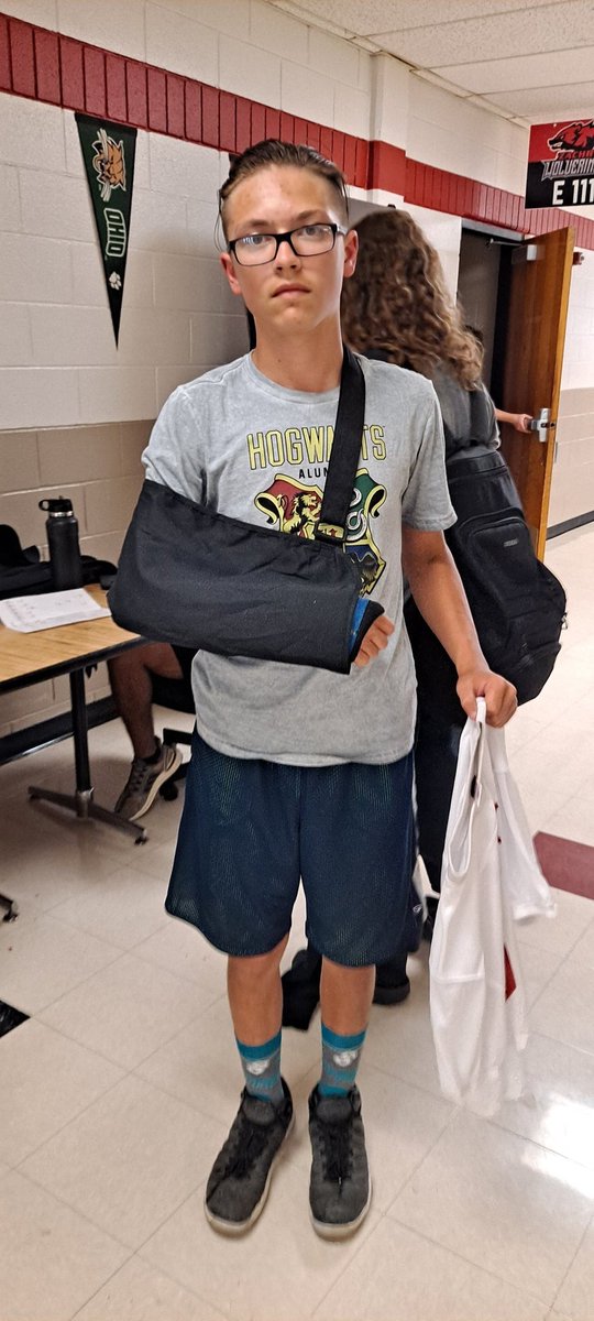 Royfish_hunt's tweet photo. Talk about a tough kid.  Broke his arm yesterday and was at practice today doing what he could to help.  Great leader and QB, he will be missed on the field. @NISDZachry @TaftRaider @ZMSBoysAthleics @ https://t.co/X28TjzxvA8