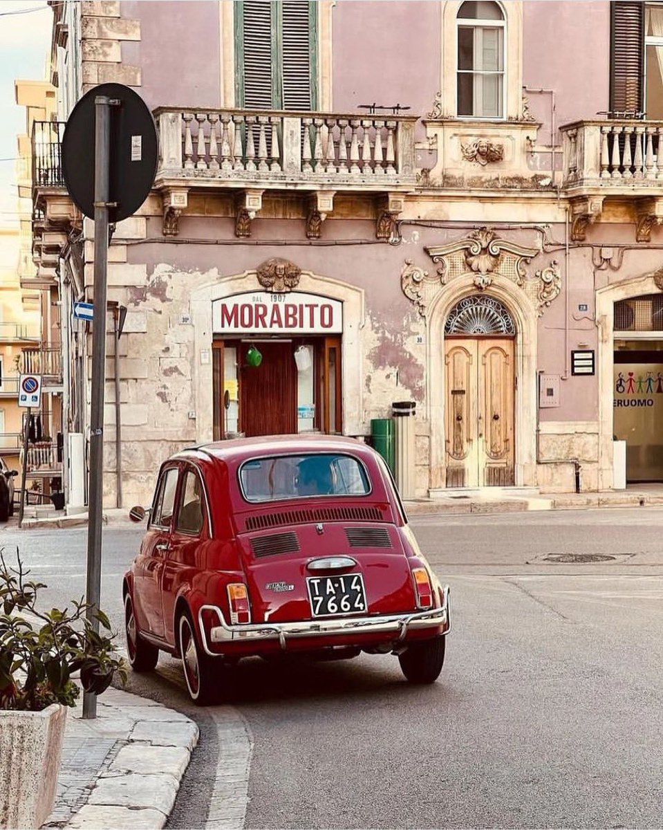 Your classic car aspiration doesn’t need to be grand, or flash, or expensive. It just needs to be all yours…

❤️🚗

Great pic via @ig_puglia_