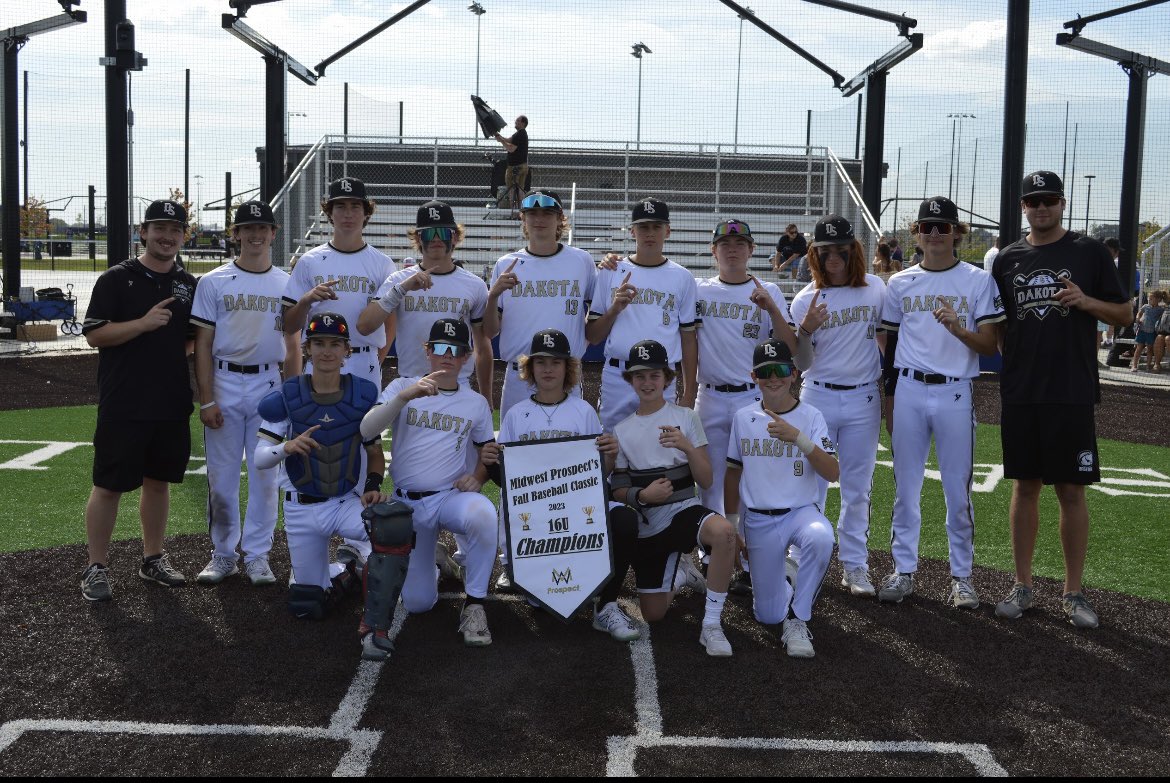 MWProspect's tweet photo. Another Fall Classic in the books!✔️ Thank you to all the teams that came and participated. Congrats to the 16U champs @dakota_selects and the 18U champs @DakMinProspects! We look forward to hosting again next year! #MWP https://t.co/UeVcUcRiFS