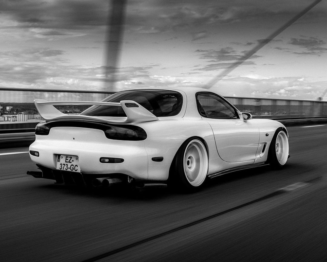 slide_twt's tweet photo. Mazda RX-7 https://t.co/iDkI0Ga5jH