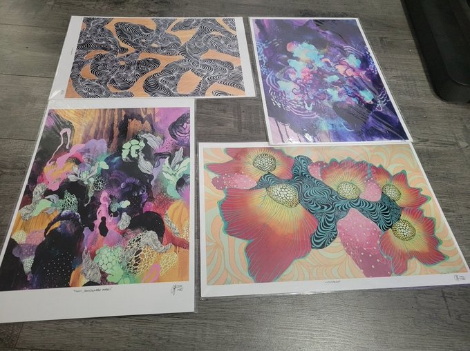 I love the new art I got for my apartment ✨️ https://t.co/OCx1rF4Qe0