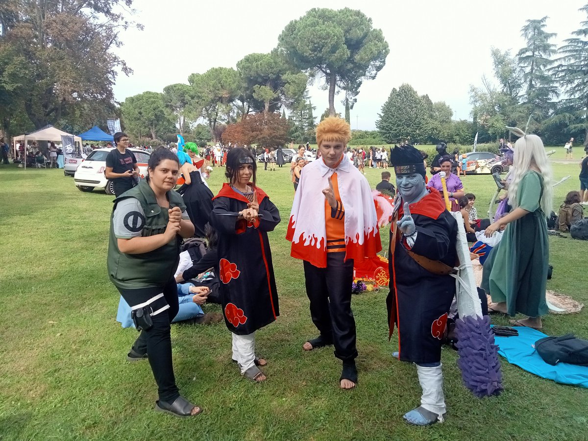 SoleBerlandieri's tweet photo. #cosplay #naruto #narutouzumaki #itachi #itachiuchiha #kisame #kisamehoshigaki #shikamaru #shikamarunara #uzumaki #uchiha #hoshigaki #nara #samehada https://t.co/KN9WtDKPUT
