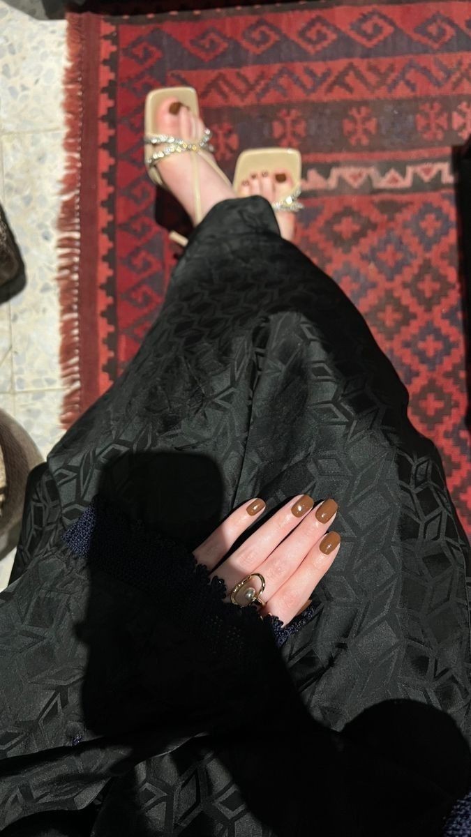 إن الله يعلم ما بقلبك قبل قولك، لكنه يُهديكَ كينونة الدعاء حتى تذوق لذّته. 🤎

#مساء_الخير