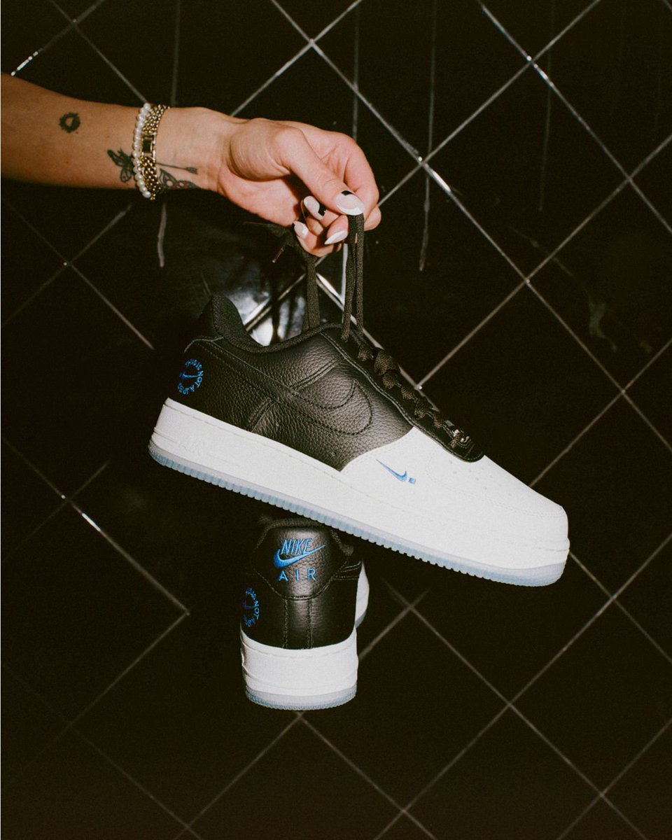 Nike unveils the Air Force 1 Low "TINAJ" (This Is Not A Jpeg)

SNKRS Exclusive Access drop only for dotSWOOSH members who own one Our Force 1 box

Release Date: October 20th, 2023 ($120)