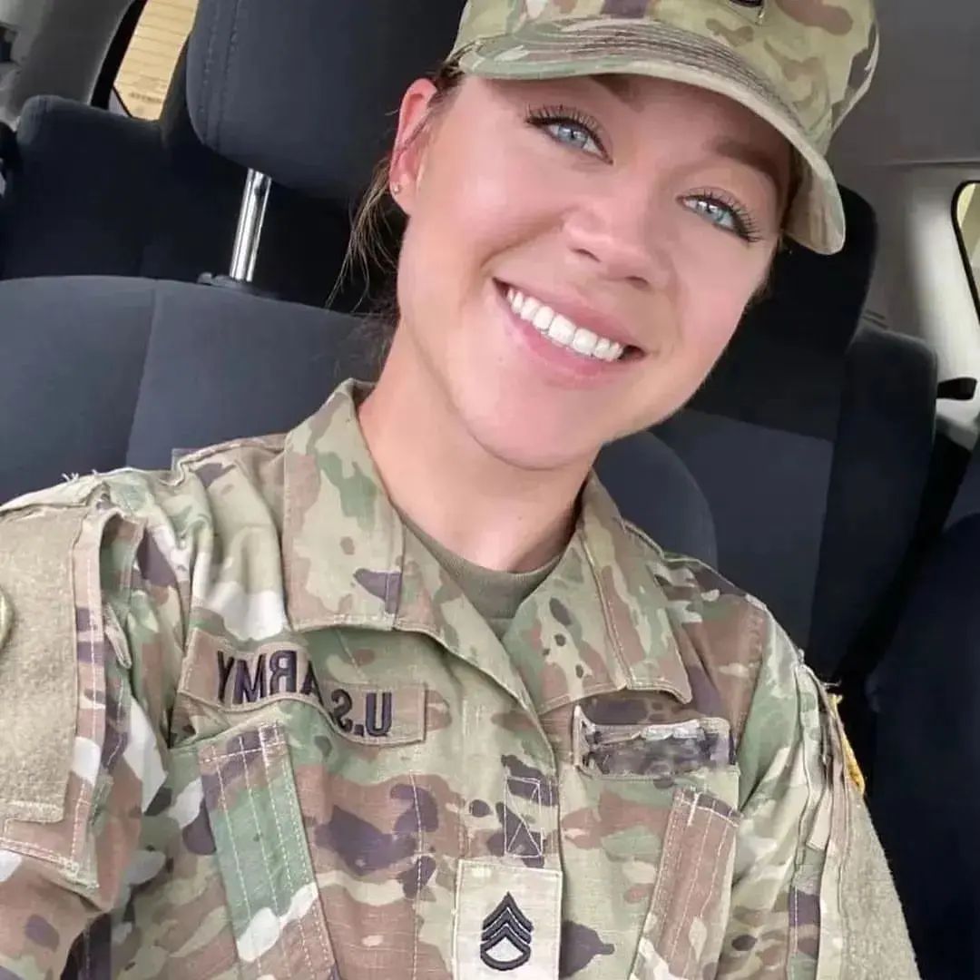 VeteranSupport7's tweet photo. So gorgeous 🔥❤️🥰
#veteranproud #veterany #veteranhusband #veteransnation #veteranentrepreneurs #veteranproblems #veteranshealth https://t.co/rc4gGVfX4Q