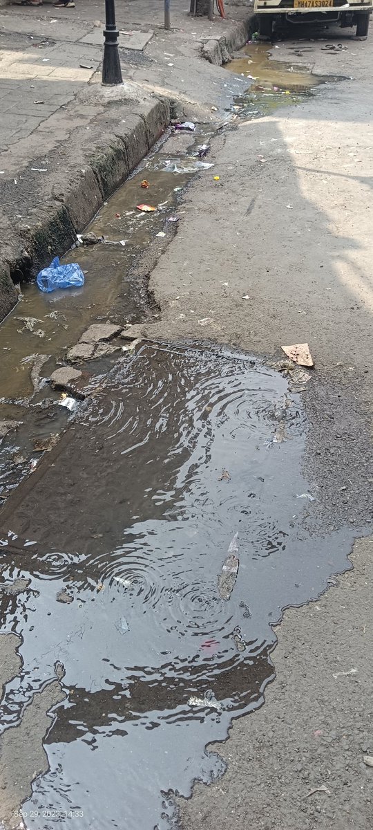 AAPKaImranMulla's tweet photo. As received complaints from Nawanagar residence regarding d overflow of d gutter for d last 4 days, yesterday after my complaint on Twitter today the work has been completed.
@PreetiSMenon
@AAPMaharashtra
@gallinews
#imranmmulla
#KaamKiRajneeti
#SwachhBharat
#SwachhataHiSeva https://t.co/qQh9CDCkTz