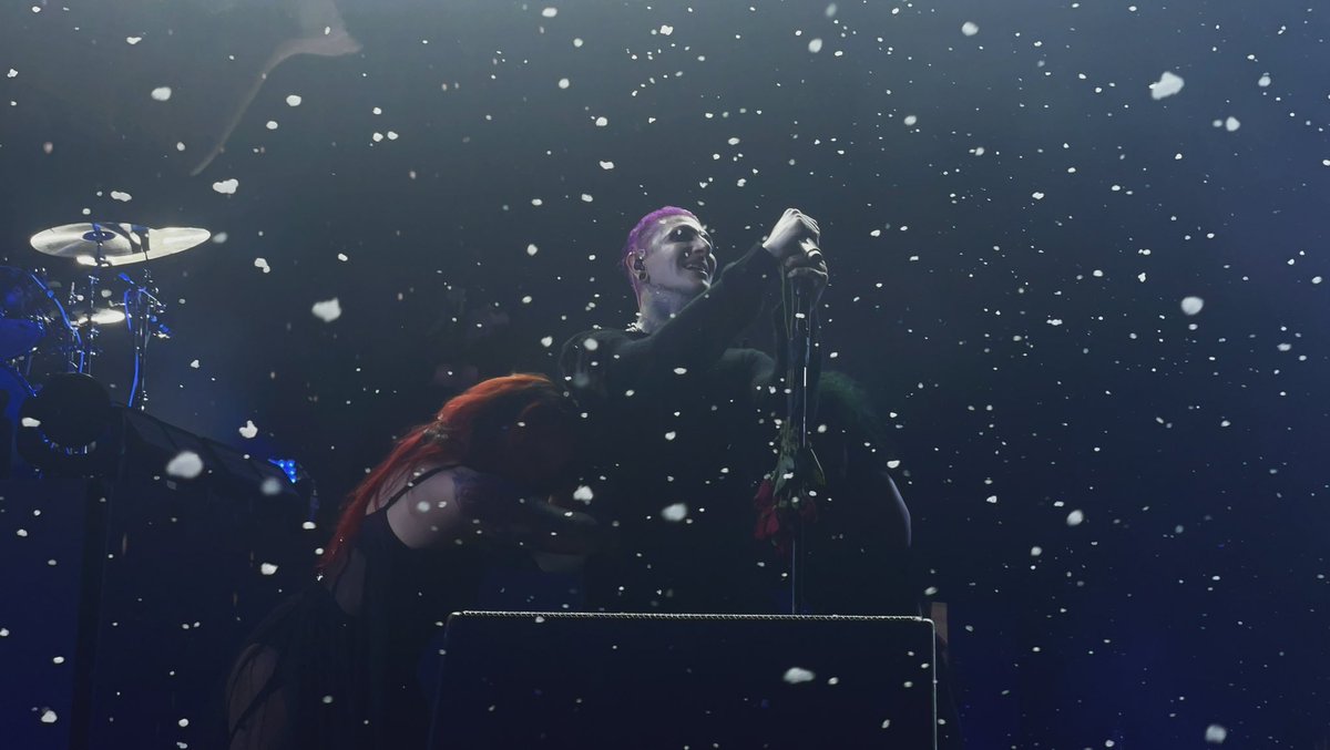 jvime0's tweet photo. Some of my favorite shots I got from Sunday! Thank you again MIW for one hell of a redemption show 🫶 #motionlessinwhite #tteotw https://t.co/YsXMnupWiK