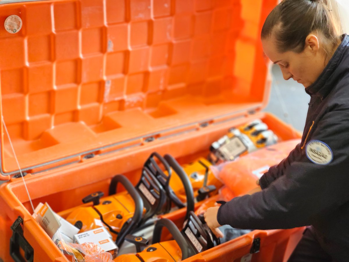 Did you know the UKISAR Logistics team have their own Drone pilots? The team have gathered for some flight familiarisation and ensured the heavy rescue equipment is operationally ready too. #UKISAR