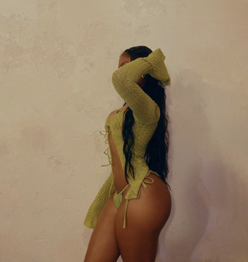 drdaaze's tweet photo. in my soft girl era https://t.co/k2rdALFexC