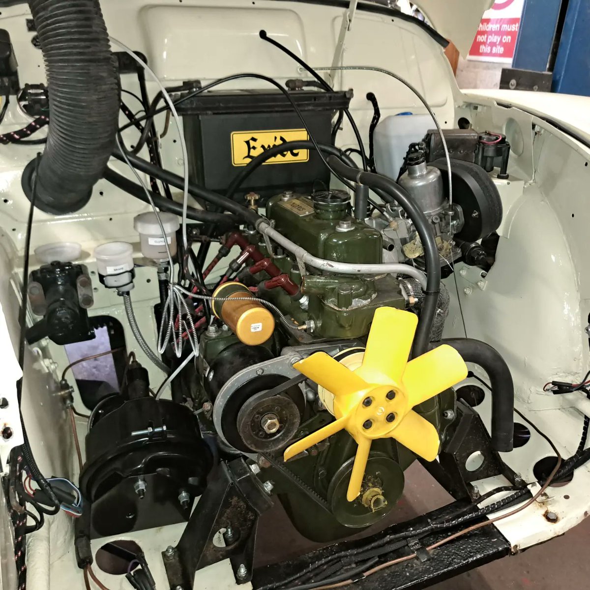 crm_auto's tweet photo. Engine and gearbox in and lots of upgraded and modified parts fitted. Next, we are modifying the transmission tunnel. https://t.co/66NxKRCMVd