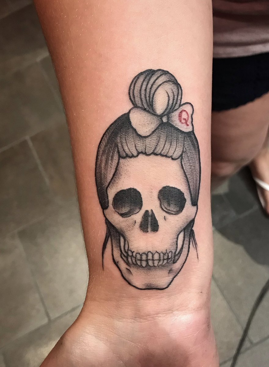 Skull Bella by @shane_campos1 💀🎀 We still have availability for October/November! To book, drop us an email to countstattoo@gmail.com @DannyCountKoker @CountsKustoms #countstattoo #countskustoms #lasvegastatrooartist #lasvegastattooshop #skulltattoo #halloweentattoo