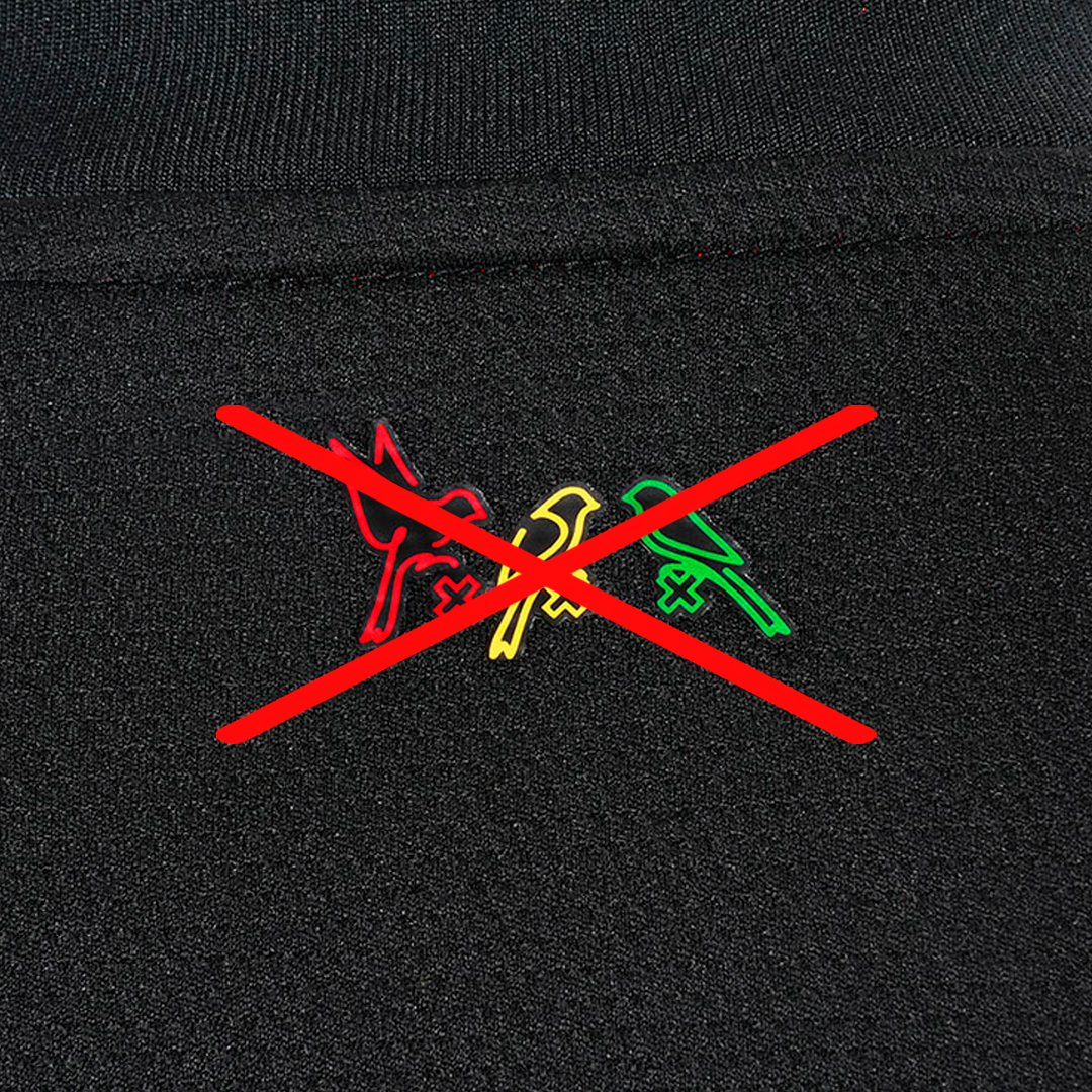 A camiseta do Ajax que foi banida pela UEFA 🚫

Como esquecer o uniforme 3 da temporada 21/22 do Ajax? Sucesso de vendas e de popularidade, fazia uma homenagem ao ídolo do Reggae, Bob Marley. Mas por que foi banido? Qual a relação entre Ajax e Bob Marley? Segue o 🧵