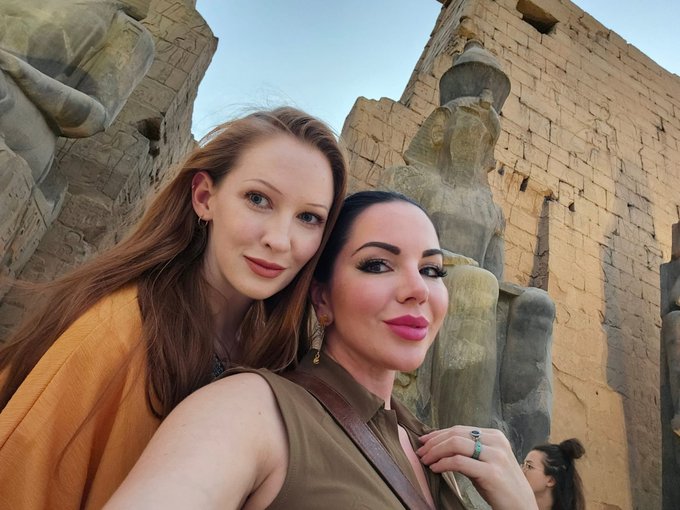 The sights are amazing. Such a magic place. @DominaSnow https://t.co/T8xjXqqoMi<a class="tags" href="/tag/dominasnow">@dominasnow</a>