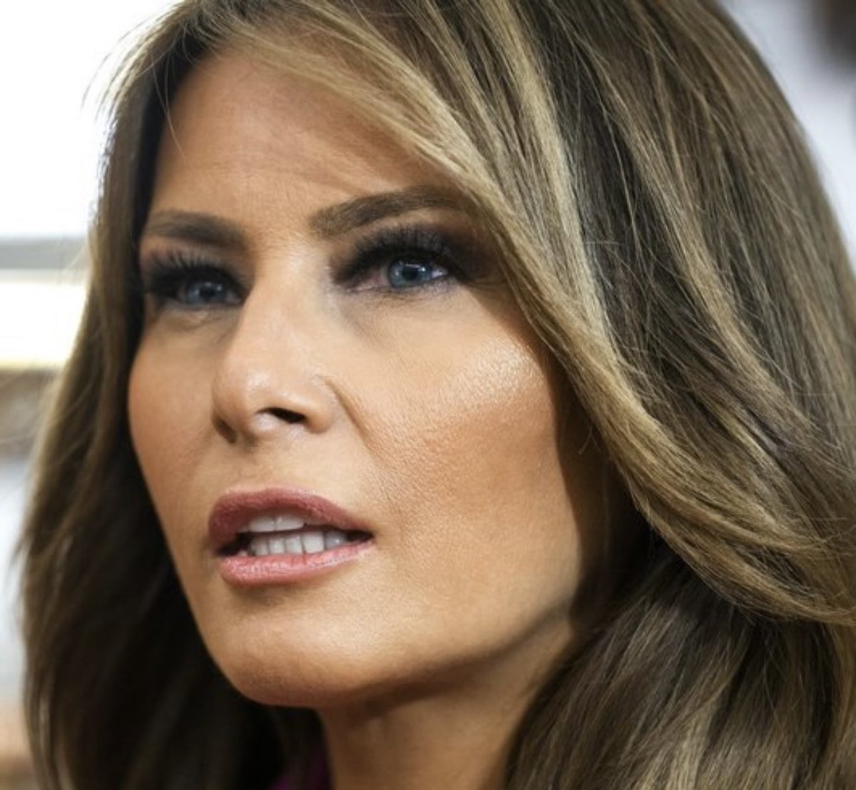 OmarRiverosays's tweet image. BREAKING: Melania Trump is exposed as her former best friend reveals that Donald Trump might “sign his businesses” over to Melania to protect them from Attorney General Letitia James — but Melania will only do it under certain conditions.

Melania’s former best friend revealed to…