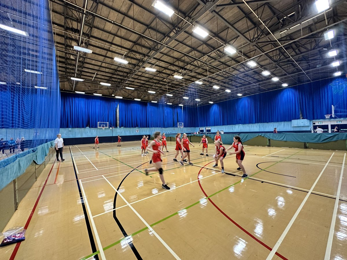 Eliz_CollSport's tweet image. This even the Elizabeth College Colts game had 14 year 7-9 students playing against EY and came away with a draw. 

So much improvement and courage shown on the court this evening. 

A win is just around the corner for this wonderful team. 

Sophia K - MVP🏐