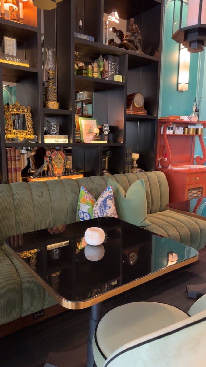 #اوتيوم #Otium_concept كافي جميل في مجمع #فيفا_افينيو