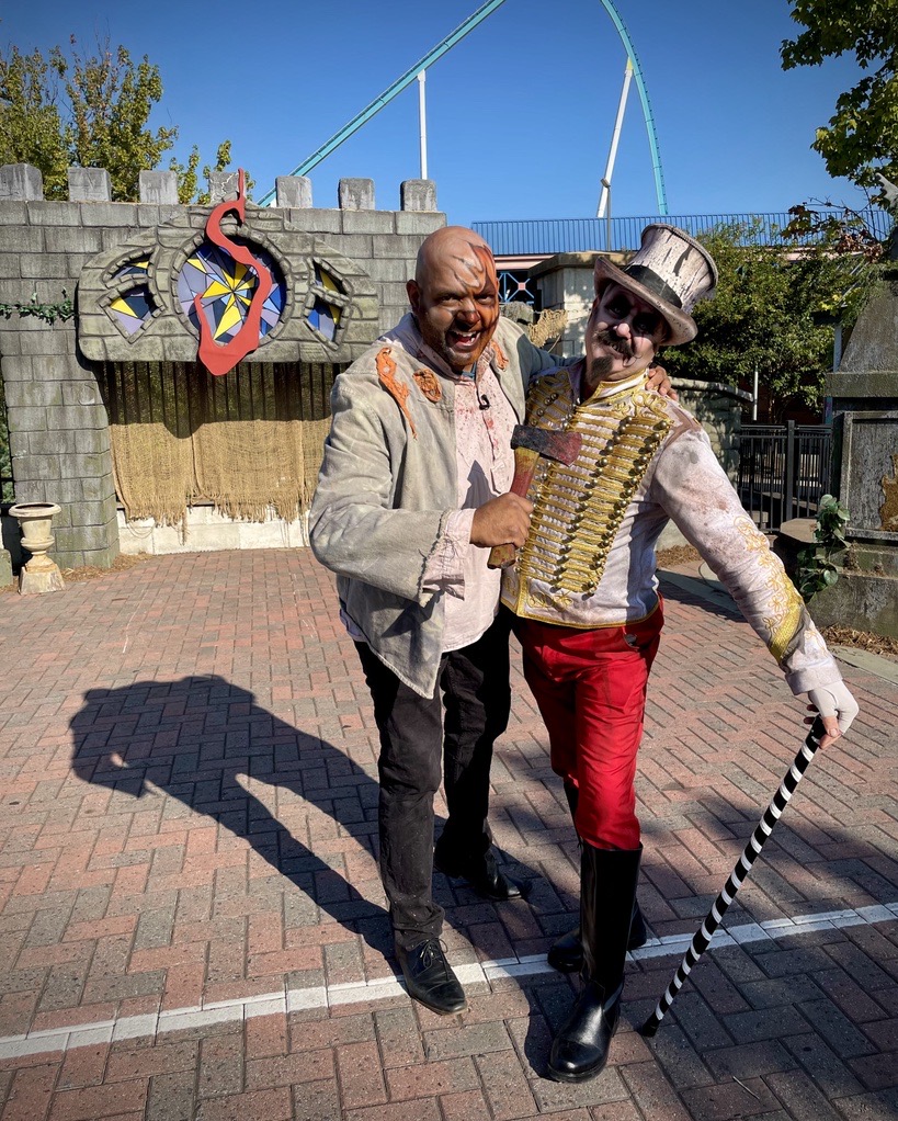 Carowinds's tweet photo. Jorge Andres got a behind-the-scenes look at #Carowinds' fall parade floats before being transformed into a #SCarowinds monster for @QClifeWBTV this morning.
#QCLife | @WBTV_News https://t.co/JKidazIR5M