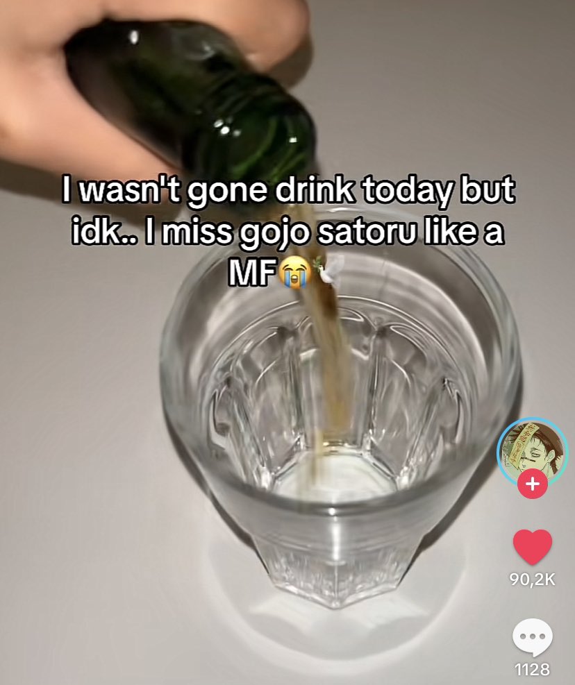 SUGURVS's tweet photo. Someone check on up on jjk TikTok https://t.co/dwLYeNfxIn