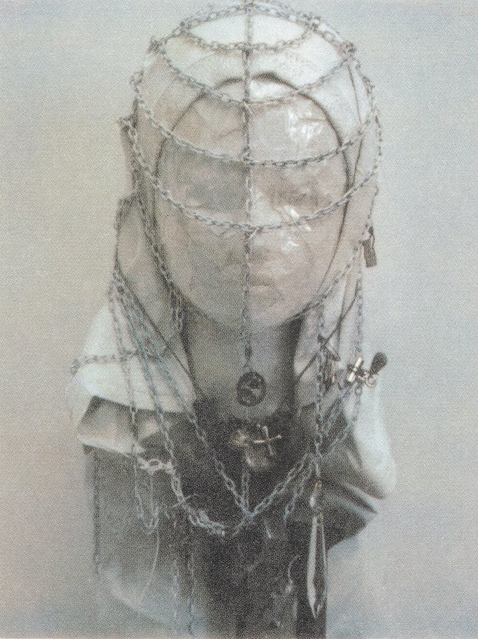 _HDD's tweet photo. Undercover: "T" Headpieces Spring/Summer 2006 ー designed by Katsuya Kamo. https://t.co/hP8twCjfd6