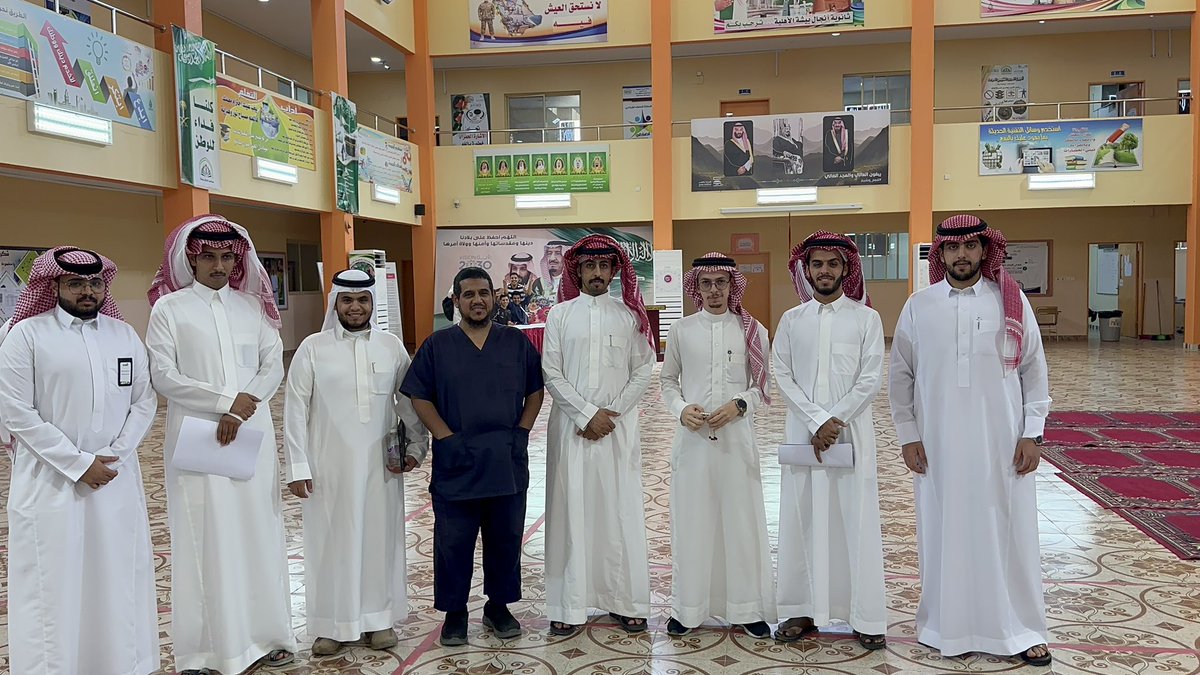 1N_Eng's tweet photo. قدمت جمعية التنمية بوسط بيشة مسابقة (نحلم و نحقق للعمل التطوعي) و سعدت ان شاركت في مبادرة (هل كنت تعرف ؟) و التي قدمت في ثانوية أنجال بيشة و كنت اسعد بتحدثي عند الهندسة و تخصصتها المتعدده و اتمنى اني أجزت و أفدت ، متمنين الفوز لفريقنا المبدع . https://t.co/WFQOFXTRVp
