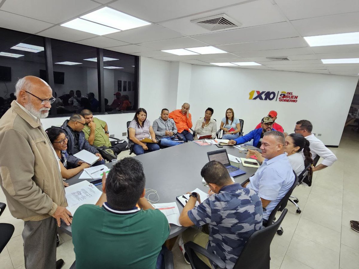 PartidoPSUV's tweet photo. Desde el PSUV Monagas apoyan el retorno a clases en inicio del año escolar https://t.co/kzKSN8KeMm
#QueNotaRegresarAClases https://t.co/iD5r1zRT4V
