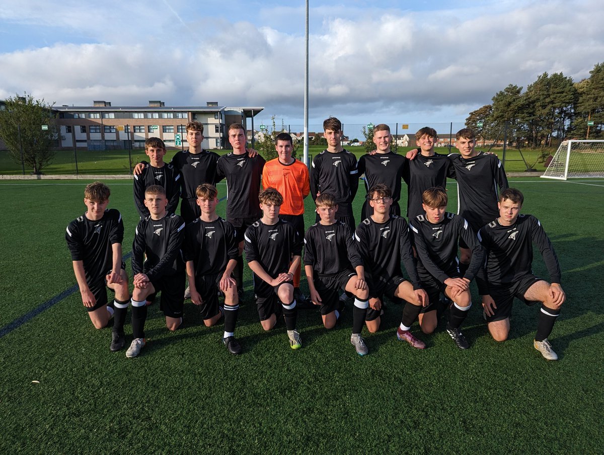 U18 Football League Result: Bo'ness Academy 3-2 St Mungos. Solid team performance again and first win of the season! Goals: Connor McMinn (2) &amp; Joel Sneddon PEN. MOM: Will Smith #aspiration #wegoagain #trophyhunting