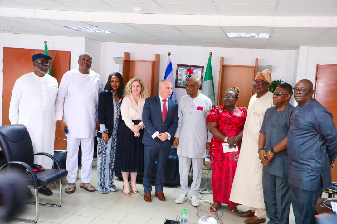 Today I received H.E Michael Freeman, Ambassador of the State of Isreal to Nigeria on a courtesy visit at the FCTA office. We started a conversation on possible areas of investment and partnership with particular interest in the agricultural prospects of the FCT.