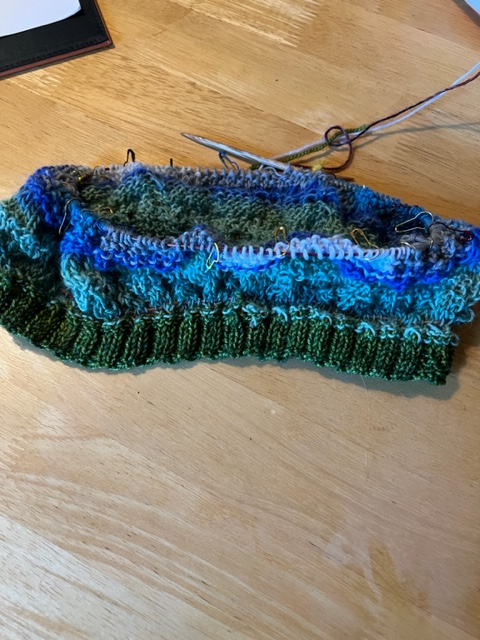 Carol_Stephen's tweet photo. A2. I recently took up knitting, and you wouldn’t believe how much creativity and math is involved. #digiblogchat #SoMuchMath https://t.co/7Nv7vtwt51