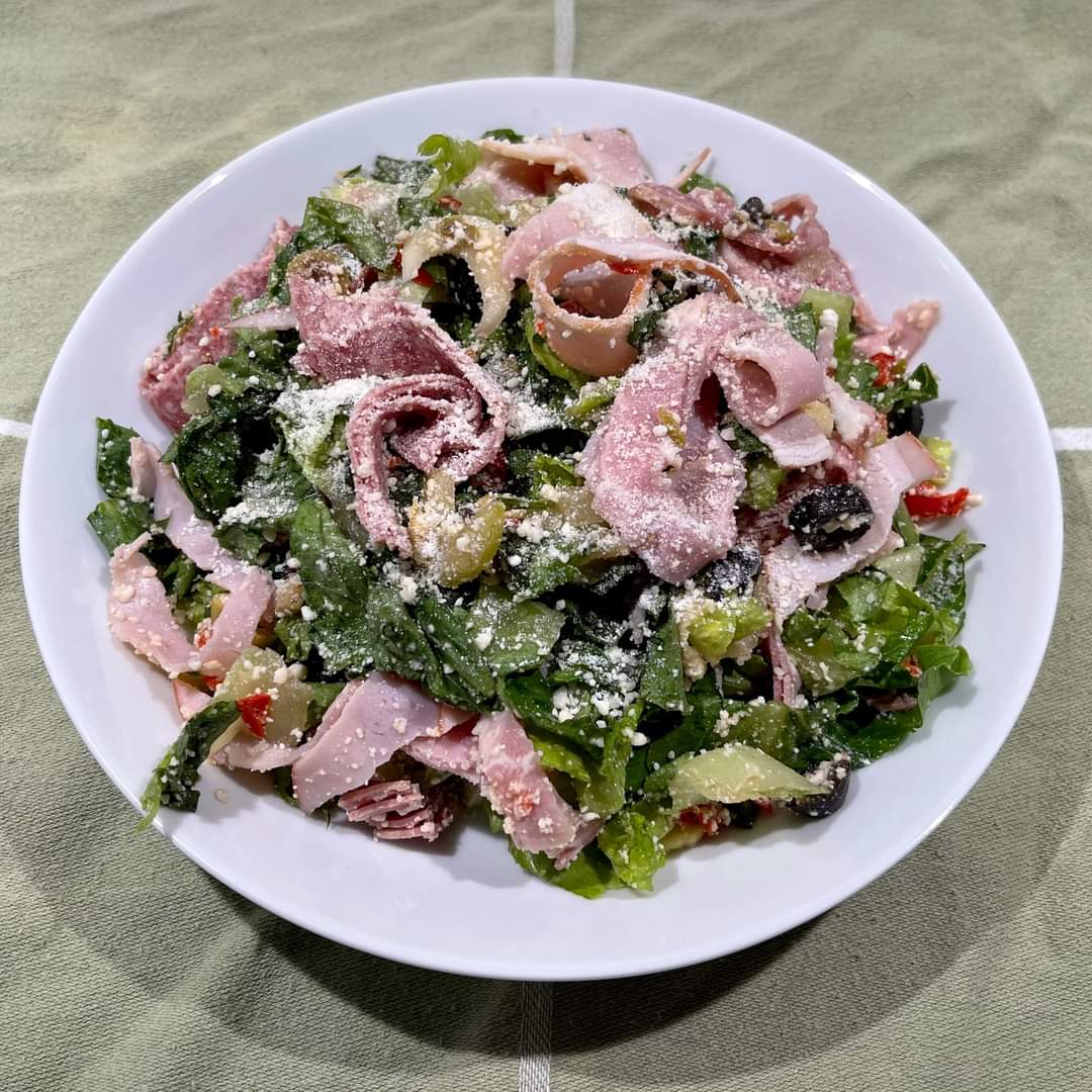 joefassi_stl's tweet photo. There's everyone else's #salad, and then there's #JoeFassis #PranzoSalad. Choose accordingly!
๐ฅ
Mixed green lettuce, black olives, homemade olive salad, onions, ham, salami, parmesan cheese, and pepperoncini with #JoeFassi Italian dressing https://t.co/iujB9x11lK