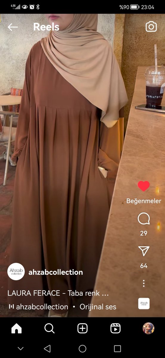 feraceliihanim's tweet photo. Normalde ben kıyafete çok harcama yapan her mevsim gardrop düzen biri hiç değilim ama şuan acayip derecede Ferace deryasına düşmek üzereyim 🙈 gerçi kışlık tesettüre uygun kıyafetim olmadığını versayarsak bir yandan normal de geliyor 😍
#Ferace
#tesettürözgürlüktür https://t.co/IbOdlJPwhq
