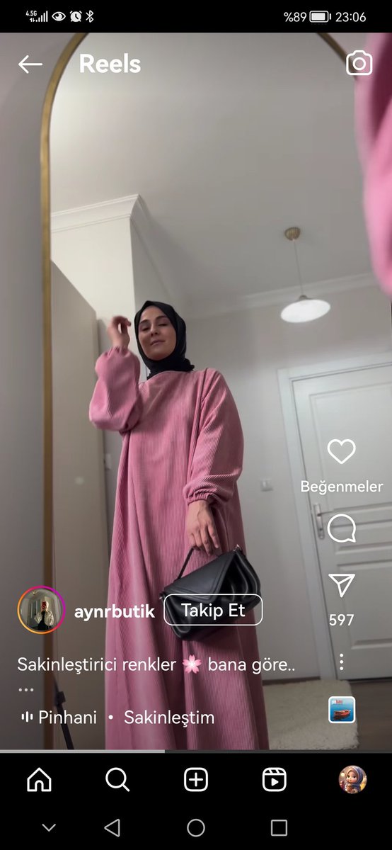 feraceliihanim's tweet photo. Normalde ben kıyafete çok harcama yapan her mevsim gardrop düzen biri hiç değilim ama şuan acayip derecede Ferace deryasına düşmek üzereyim 🙈 gerçi kışlık tesettüre uygun kıyafetim olmadığını versayarsak bir yandan normal de geliyor 😍
#Ferace
#tesettürözgürlüktür https://t.co/IbOdlJPwhq