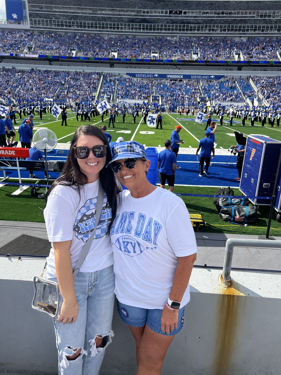 KYCauses's tweet photo. "We are having a blast!" Our friend Glenna Helm had a great time this weekend at the UK vs. Florida football game! Glenna and her guest got to sit second row on the 50-yard-line to watch the wildcats defeat the gators!

Want to be up close and personal with the team? Our Exclusive Access UK vs. Missouri Game Week VIP Practice Experience is live on our website now!

Visit https://t.co/JOtjD0lcQx for your chance to win!

#BBN #raffle #kycauses #NIL