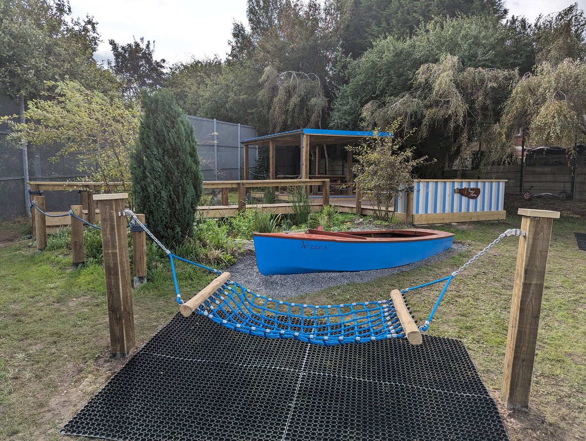 playtomeasure's tweet photo. #hammocks installed at Priory Park Community School in #dudley. Beautiful hammocks provided by South West Play and installed by Play to Measure to complete our #marina. Providing #zen #chilloutspace for #students. #safetymatting supplied by GCL Products to ensure #healthandsafety https://t.co/puTqVFEyHD