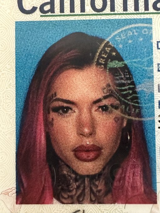 Who is she https://t.co/S3yGITDnsS