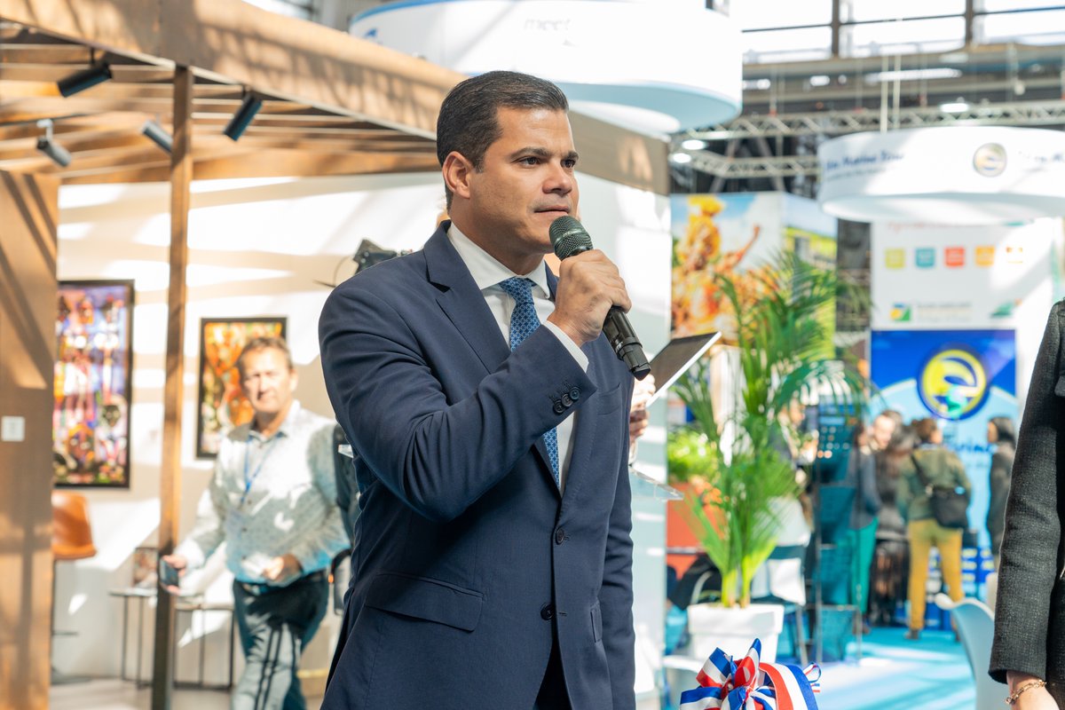 AsonahoresRD's tweet photo. En esta ceremonia, y durante toda la feria, nuestro presidente David Llibre @david_llibre, formará parte de toda la agenda que la delegación dominicana ejecutará en este importante país en la emisión de turistas a República Dominicana. #IFTM2023 #IFTMParis #IFTMTopResa2023 https://t.co/0LgDNsvD1v