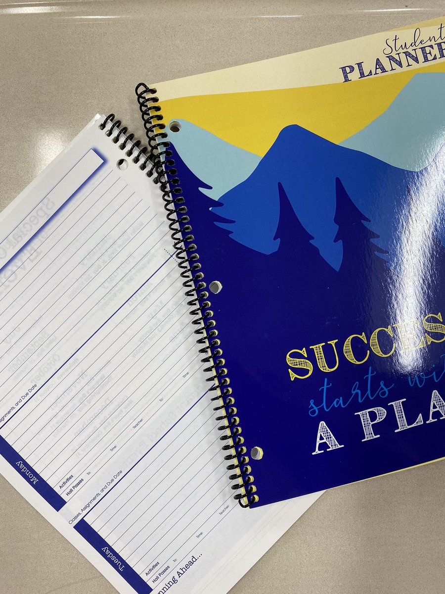 For students to be academically focused they have to develop academic habits. @MasonMeriem and I decided to buy some our students academic planners. Thanks @supremeschool #wearechannelview @ChannelviewISD @ChannelviewHS @emet_crz @amyeckMLCisd