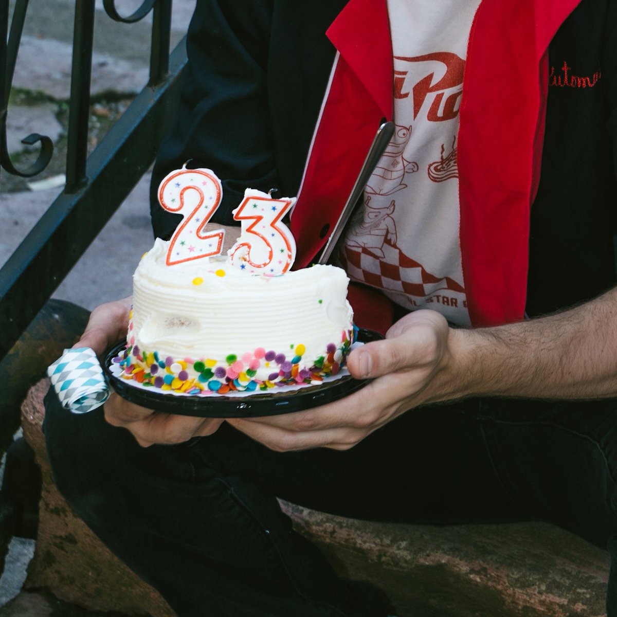 Lawrence (@lawrencetheband) on Twitter photo 23, our brand new single, COMING SOON. When? That’s up to you. Get it up to 10k pre-saves and we’ll put it out 🎂👀🎂👀
Pre-save link: stem.ffm.to/lawrence23 23, our brand new single, COMING SOON. When? That’s up to you. Get it up to 10k pre-saves and we’ll put it out 🎂👀🎂👀
Pre-save link: stem.ffm.to/lawrence23