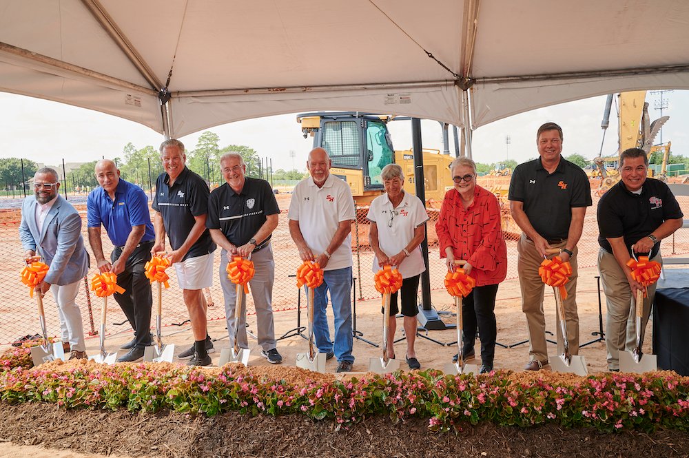 Thank you to donors Chuck and Wanda Beckner for helping make the new tennis facility for SHSU a reality.

Read more here: shsu.edu/today@sam/T@S/…